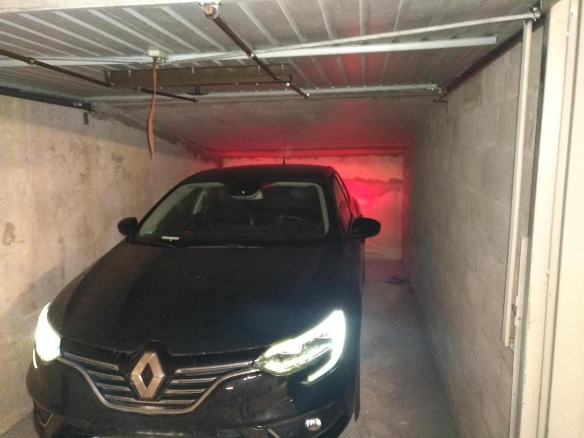 T2 En Hypercentre -Parking Prive-Clim-Proche Plage Sainte-Maxime Exterior photo